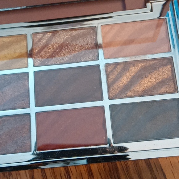 Ciaté London The Velvet Palette - Picture 6 of 7